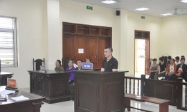 Đâm chết quản lý chợ do mâu thuẫn dừng xe gây cản trở giao thông