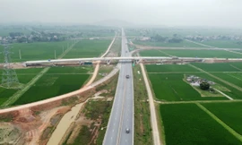 Nút giao thứ 7 trên cao tốc Bắc - Nam đoạn qua Thanh Hóa sẽ hoàn thành vào dịp 30/4