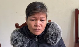 ‘Xin xe’ bất thành, người phụ nữ cắn chiến sỹ công an phải khâu 12 mũi
