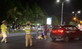 Truy tìm người điều khiển xe máy làm CSGT Thanh Hóa bị ngã rồi bỏ chạy