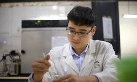 Chàng trai trường làng bảo vệ luận án tiến sỹ ở tuổi 27