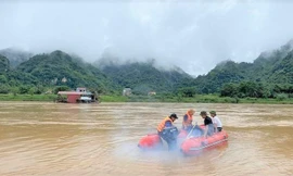 Tìm thấy thi thể bé trai bị nước cuốn trên sông Mã