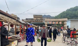 Chợ Tết xưa tại làng cổ nghìn năm tuổi ở xứ Thanh