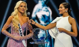 Phần thi ứng xử hoa hậu gây tranh cãi 