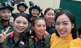 Hình ảnh Thanh Thủy, Tiểu Vy và nhiều nghệ sĩ tại tổng duyệt diễu binh