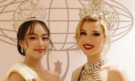 Thanh Thủy gặp đương kim Hoa hậu Trái Đất ở Mỹ