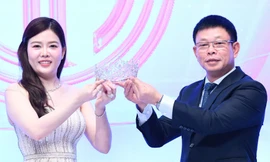 Vương miện Hoa hậu Việt Nam 2024 được thực hiện trong 3 tháng, tôn vinh nét đẹp truyền thống