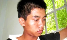 Thợ sửa xe đào nền nhà trộm 21 lượng vàng của chủ