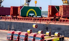 Thời gian gần đây, Tập đoàn Hoa Sen liên tục thiết lập những kỷ lục mới trong lĩnh vực xuất khẩu tôn mạ.