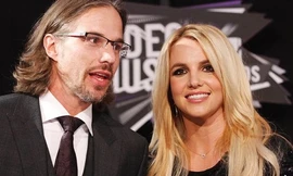 Britney Spears vẫn hớn hở sau khi chia tay bạn trai