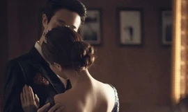 Vợ khóc lặng khi phát hiện những 'vật thể lạ' này trong túi áo của chồng