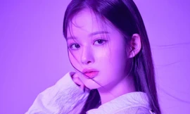 Dân mạng "nổi đóa" vì Sullyoon (NMIXX) bị fan trách móc vô lý, bật khóc giữa fansign