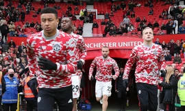 Bực bội vì thảm bại, các CĐV quay sang 'tấn công' dàn dự bị của MU