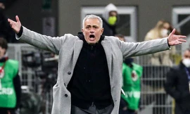 Roma thua ngược Juventus, Mourinho phải thốt lên 'suy sụp'