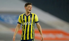 Vụ Mesut Ozil sang Indonesia sụp đổ