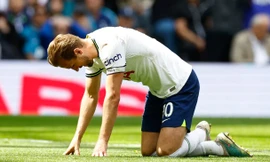 Tottenham thua ngược, cạn hy vọng dự cúp châu Âu