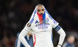 Hy hữu: Đội bóng từng 7 lần vô địch Pháp bị giáng xuống hạng nhưng vẫn được dự Cúp C2 châu Âu