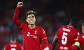 Gia hạn xong với Salah, Liverpool tính bán Firmino