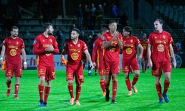 Máy bay bị cháy động cơ, đối thủ của Pau FC đối diện thời khắc sinh tử