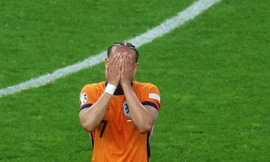 Đội tuyển Hà Lan gặp vận xui trước trận bán kết với Anh, phải hủy họp báo