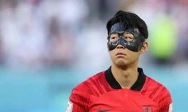 Son Heung-min bị hàng trăm CĐV nhà 'tấn công' sau trận thua Ghana