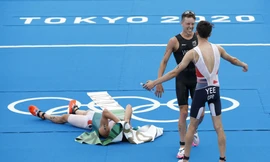 Cô gái tiếc đứt ruột vì bạn trai cũ đoạt huy chương Olympic