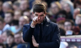 Thua Arsenal, Gerrard trút giận lên phóng viên: 'Không có câu nào hay hơn để hỏi à?'