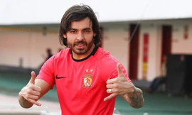 Ngôi sao nhập tịch đòi trả quốc tịch, tuyên bố dứt tình với bóng đá Trung Quốc