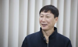 Trên truyền thông Hàn Quốc, HLV Kim Sang-sik đã nói gì về bóng đá Việt Nam? 