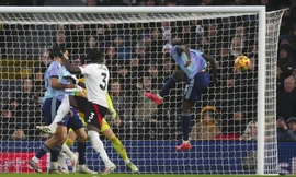 Arsenal bị chia điểm trên sân Fulham 