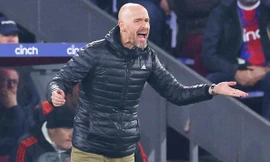 Ten Hag nhất quyết không rời ghế MU sau thất bại thảm hại
