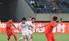 Vượt qua ĐT Việt Nam 2-0, ĐT Trung Quốc vẫn bị chê ‘thắng chẳng khác gì thua’