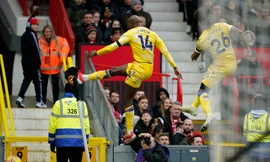 MU gục ngã trên sân nhà trước Crystal Palace 