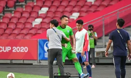 Báo Singapore tôn vinh đội nhà, kêu gọi áp dụng VAR