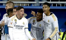 Real Madrid chiếm ngôi đầu, bắt Barcelona ngửi khói ở cuộc đua vô địch