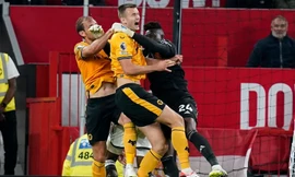 Trọng tài thừa nhận Wolves bị tước penalty trong trận thua MU 0-1