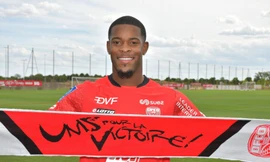 Trước trận gặp Pau FC, Dijon nâng cấp đội hình bằng ngôi sao Ngoại hạng Anh