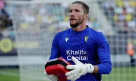 CĐV bị truỵ tim trên sân khi xem Barca thi đấu