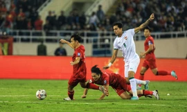 HLV tuyển Iraq: 'Tôi không ngu ngốc mà đặt mục tiêu vô địch'