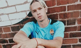 Các cầu thủ ngoại 'tuyệt vọng' vì mắc kẹt ở Ukraine