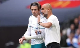 Grealish mờ nhạt trong màn ra mắt đội bóng mới