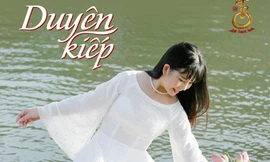 Khi Ánh Tuyết hát nhạc vàng giọng Quảng