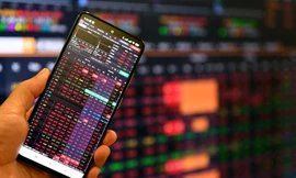 Loạt doanh nghiệp, công ty chứng khoán bị phạt 