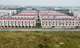 Hàng trăm biệt thự bỏ hoang trong khu đô thị bị thanh tra điểm mặt vi phạm