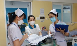 Từ 15/4, những vị trí nào thuộc lĩnh vực y tế phải chuyển đổi công tác?