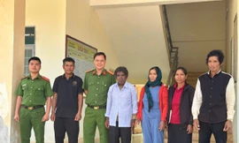 Giúp đỡ cụ ông đi lạc hơn 200km về với gia đình