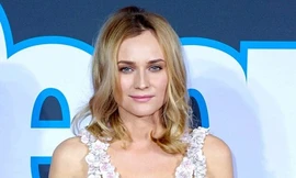 Người đẹp phim 'Troy' khoe vòng một bỏng mắt khi đi dự tiệc