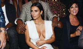 Kim Kardashian diện đồ hở bạo trong tiệc sinh nhật
