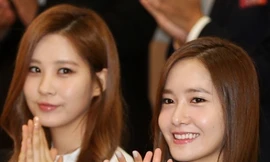 Seohyun, Yoona nhóm SNSD tươi tắn đi sự kiện
