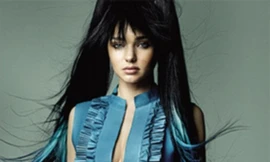 Miranda Kerr biến hóa với tạo hình Geisha Nhật Bản